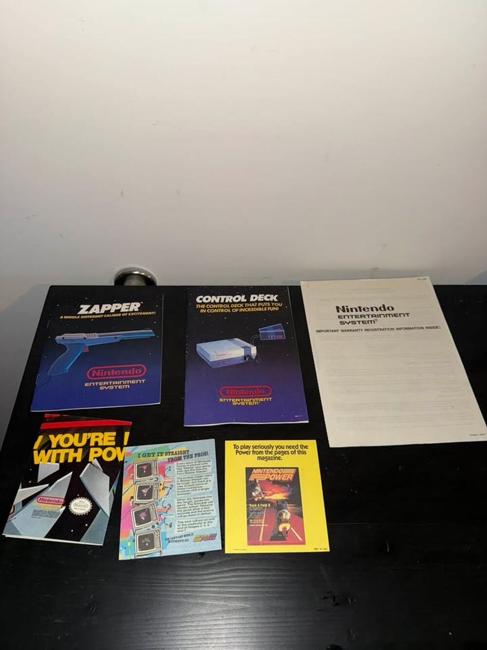 Vintage Nintendo NES Console/Zapper Manual w/ NES Warranty Card w/ Power Poster